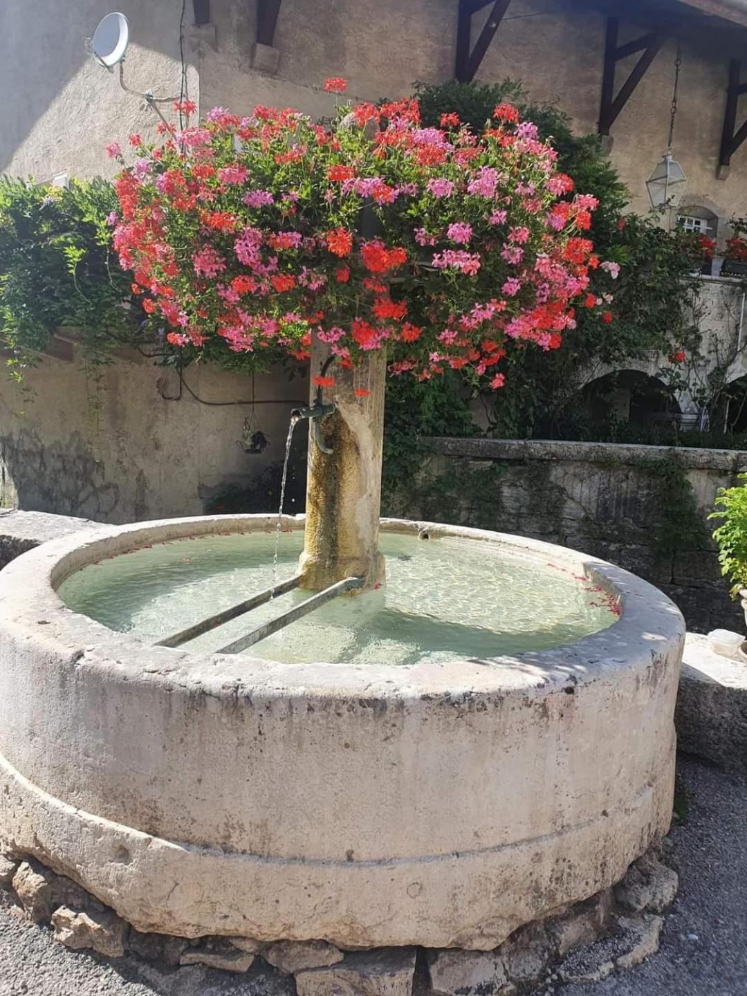 Cerdon  Gite Couleur Cuivre מראה חיצוני תמונה